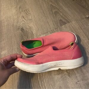 OOFOS Women’s Slip on Sneakers